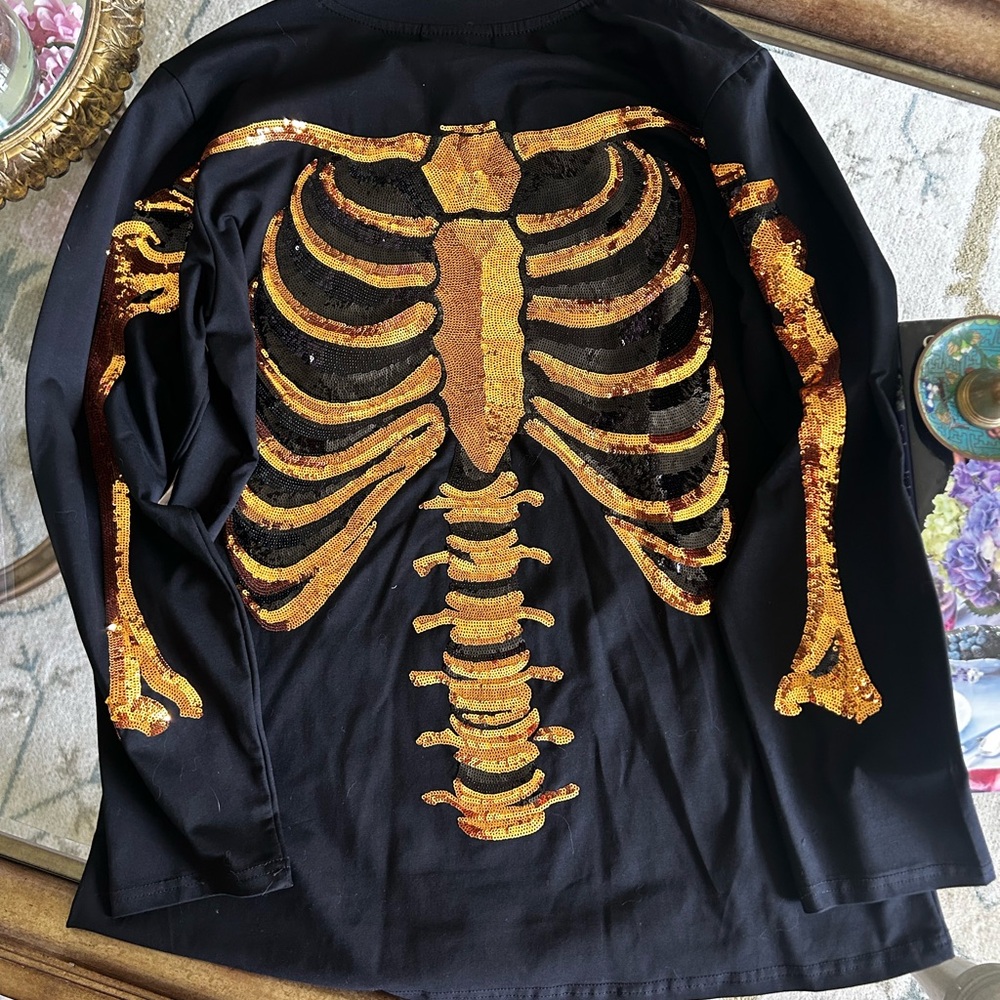 Sparkle City Black Sequin Skeleton Graphic Tee NWOT XL Halloween - Picture 3 of 3
